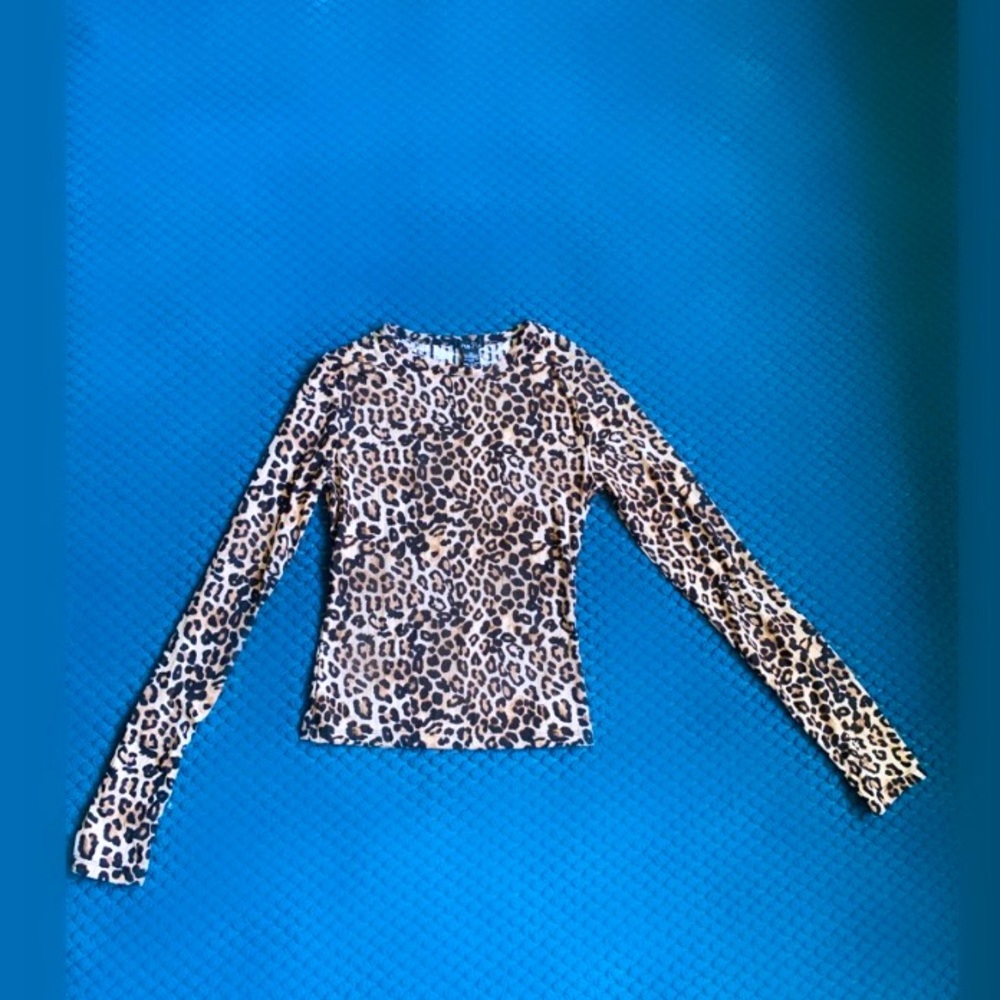 Leopard Print Sweater,soft fabric.